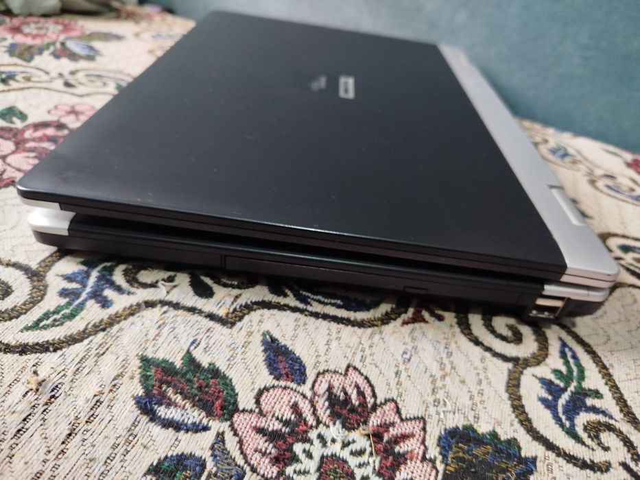 Продам ноутбук Fujitsu Siemens AMILO Pro