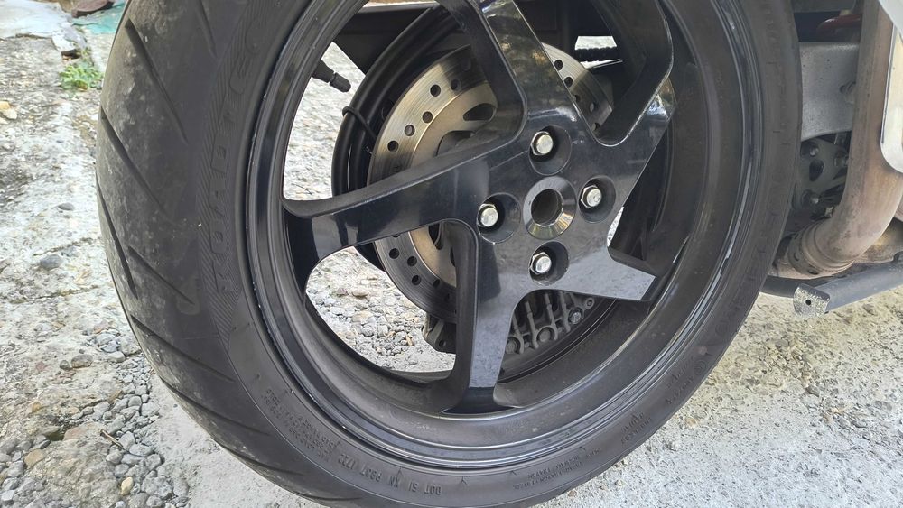 Продавам HONDA VFR v4 V-tec 800