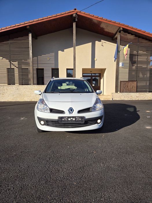 Vând Renault Clio 1.2 Clima