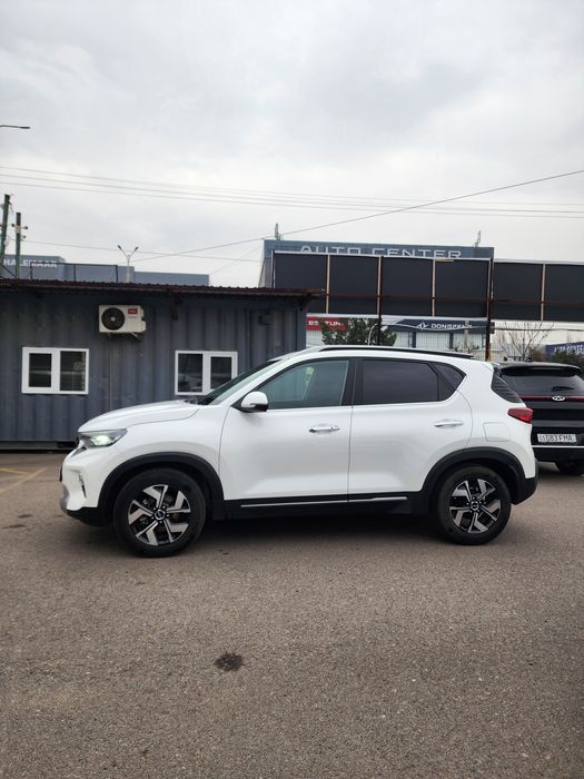 Kia Sonet 2024 yil