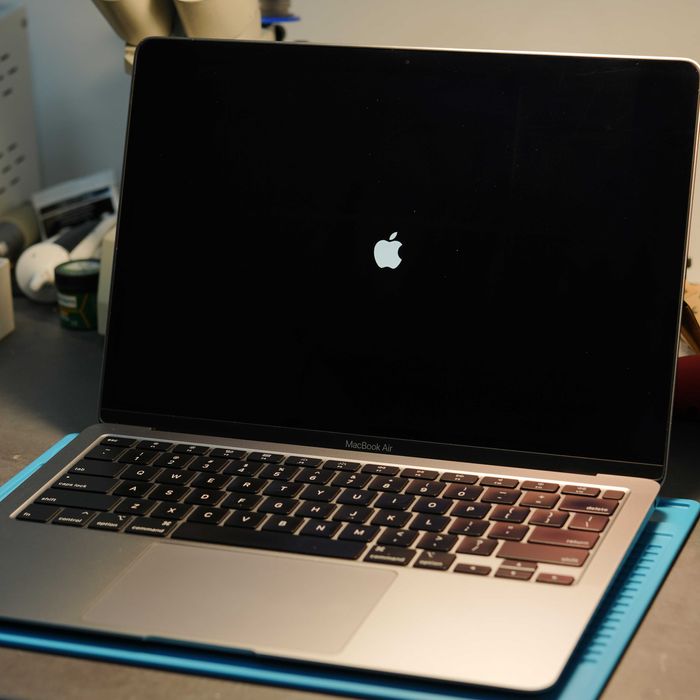 Reparatii laptop, calculatoare Iasi/Curatare laptop - Service