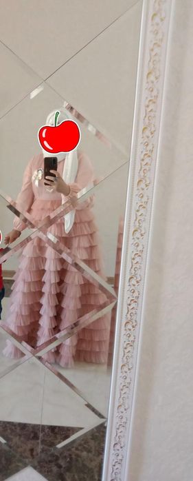 Нарядные Платье  продается