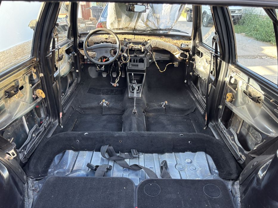 Голф 2 на гасти  купе с документи и гти мост