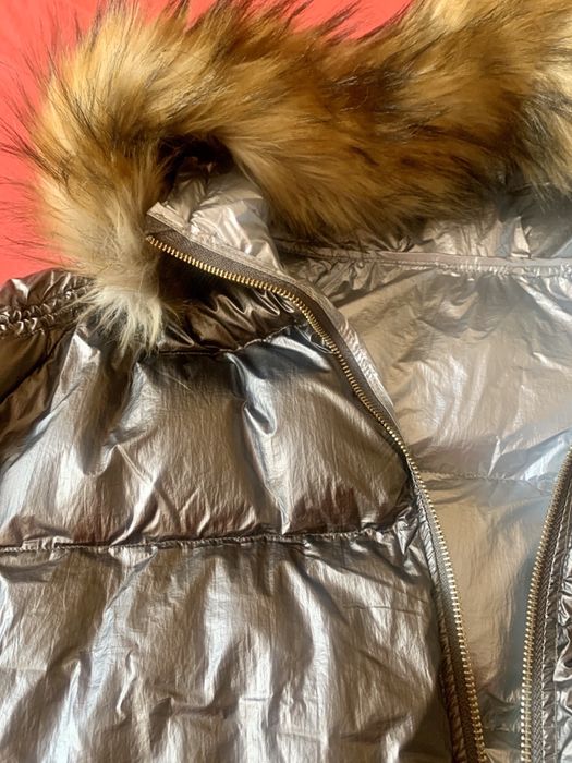 Продавам зимно яке с две лица