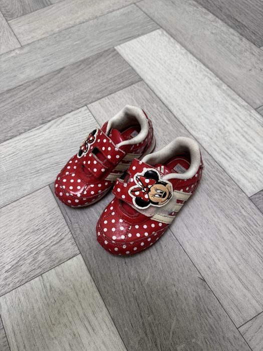 Дешево отдаю детские вещи