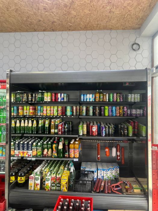 Vitrina xolodelnik sotiladi AZN