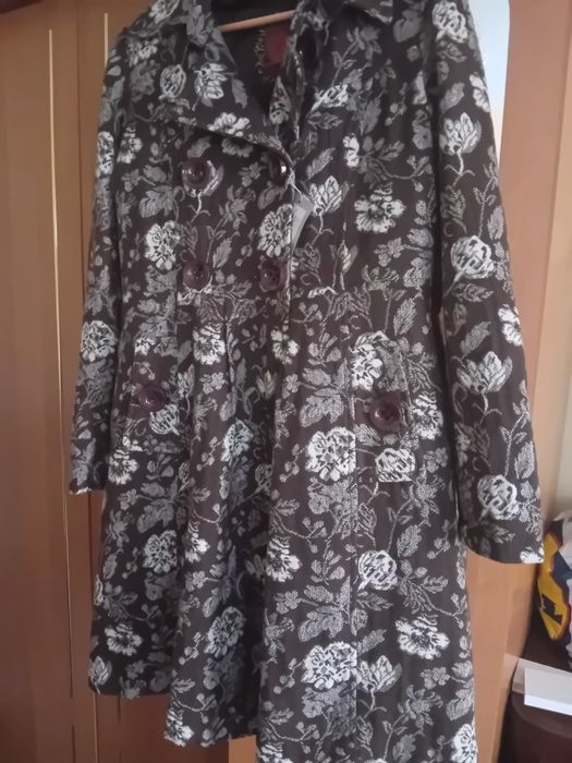 Pardesiu dama  eleganta