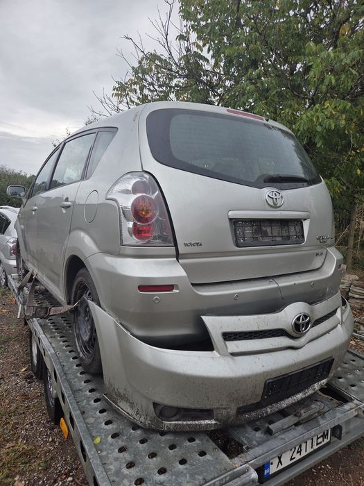 Toyota Coroola Verso 2.2 dizel 136