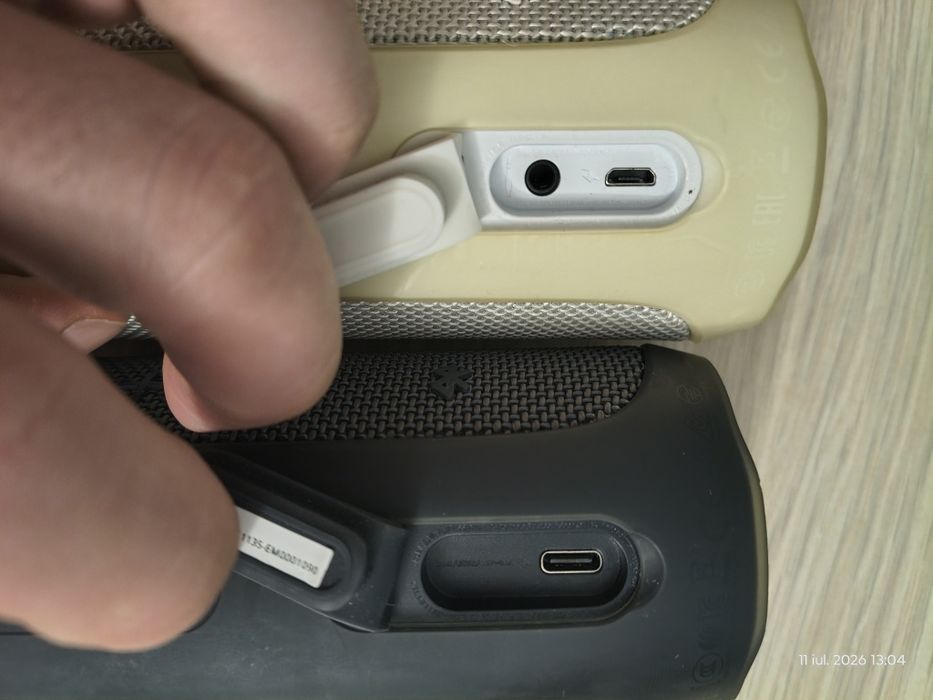 1 buc 299 lei   JBL Flip Essential 2    JBL Flip 4  baterie noua. Stare foarte bună