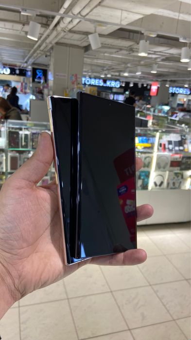 Samsung S23Ultra 12/256Gb в идеале