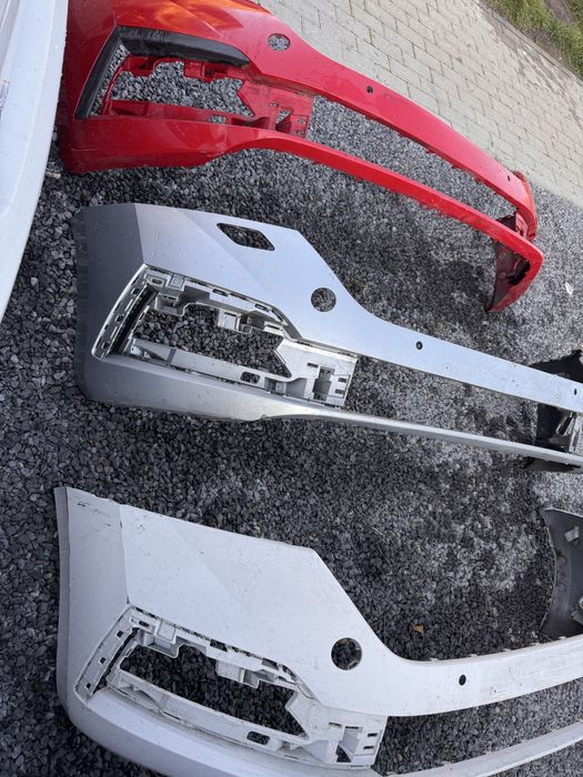 Bara fata Skoda Octavia 4 alb gri albastru rosu gri