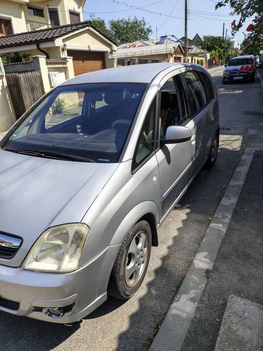 Vând Opel Meriva A