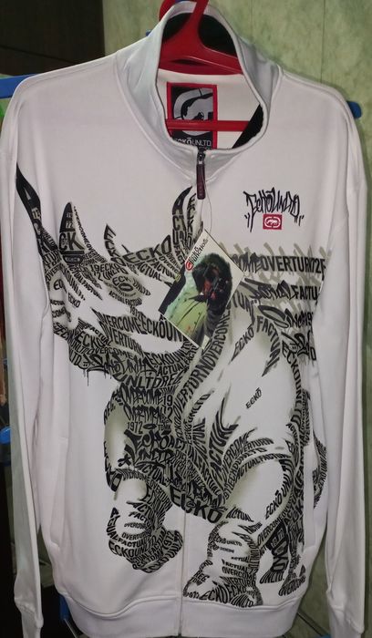 Продам новую ветровку