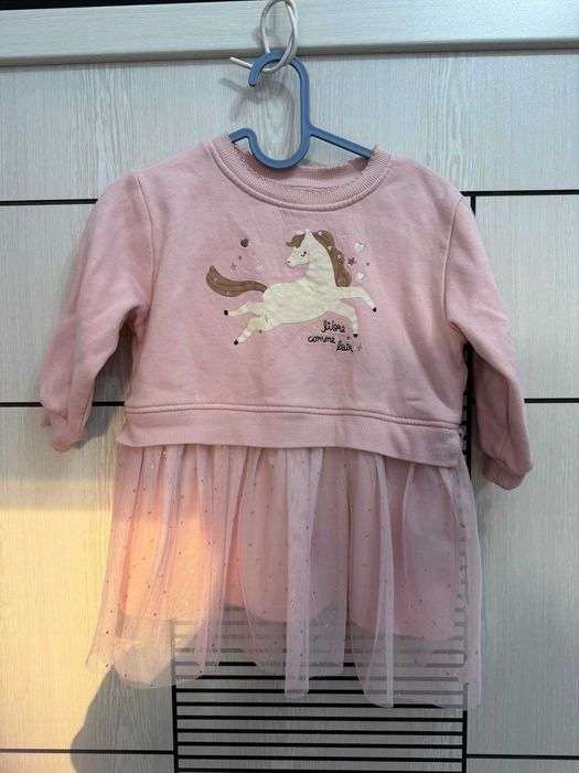 Рокля с дълъг ръкав и плисирана пола HM