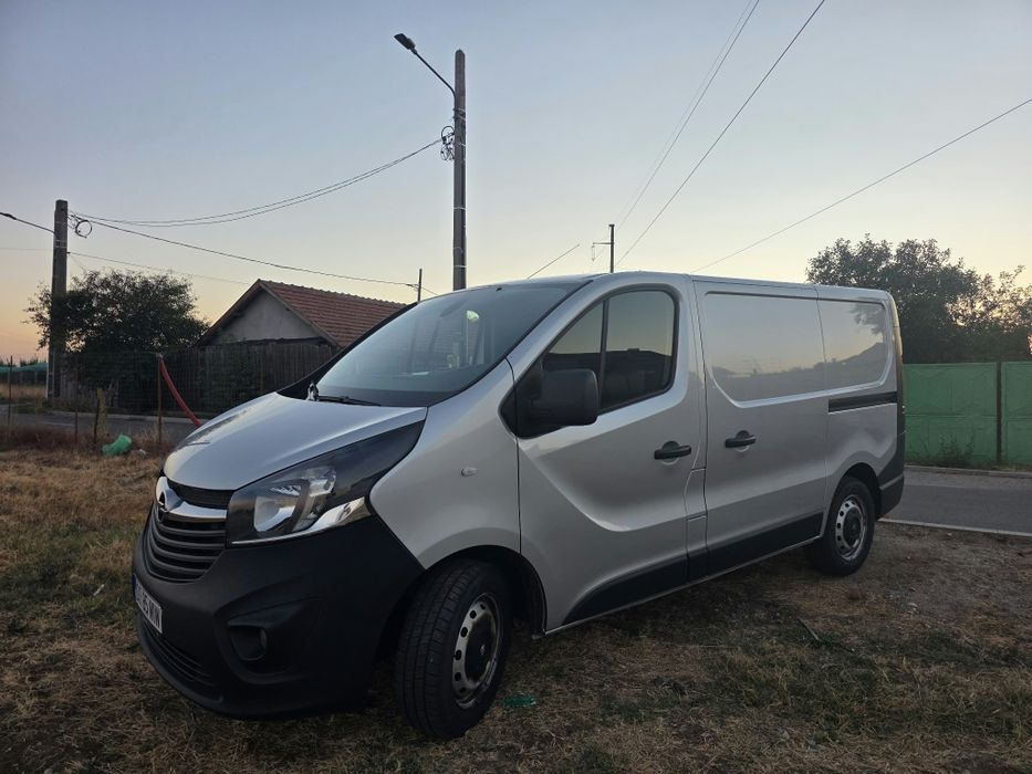 Opel Vivaro, usi pe toate lateralele