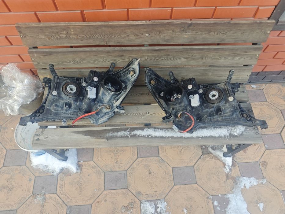 Фары Land Cruiser 200