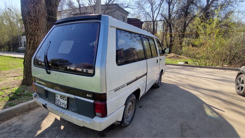 Продам Nissan vanette