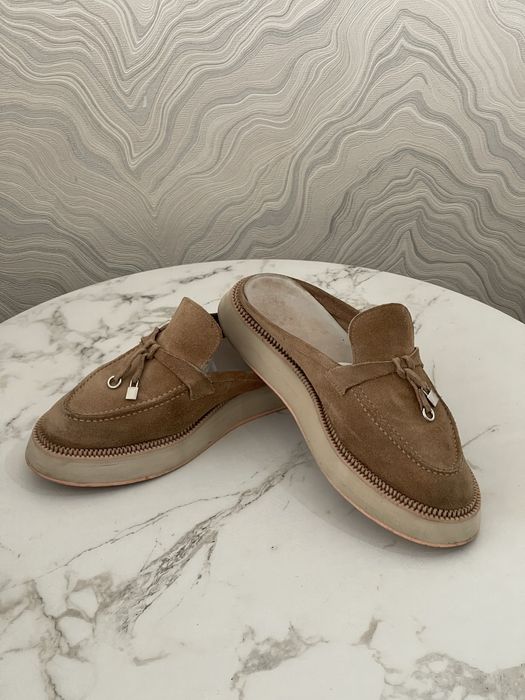 Продам замшевые мюли