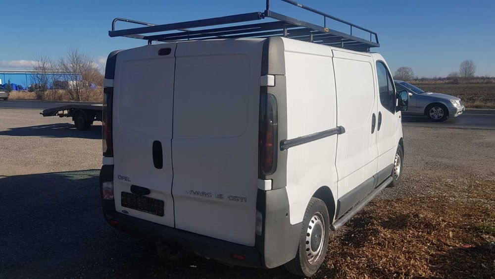 opel vivaro 1.9 sdti 2004g.