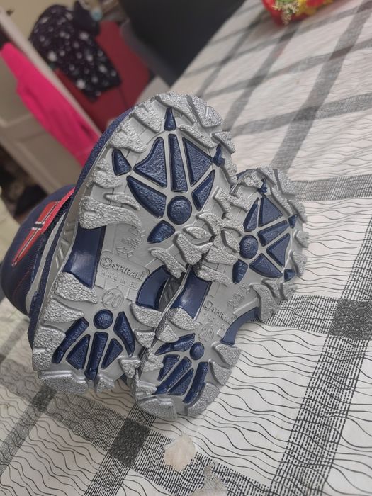 Зимни ботуши, размер 20, Spirale, Италия. За едногодишно бебе