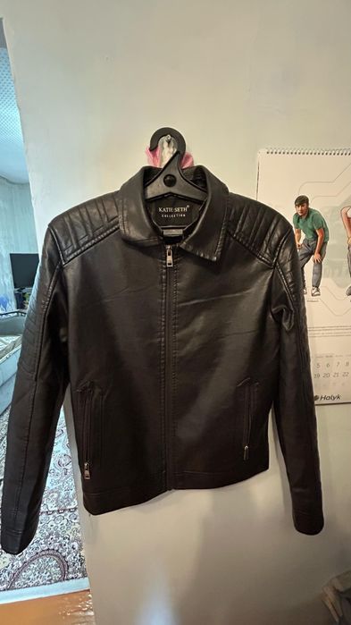 Продам мужскую куртку