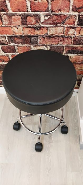 Косметологический стул