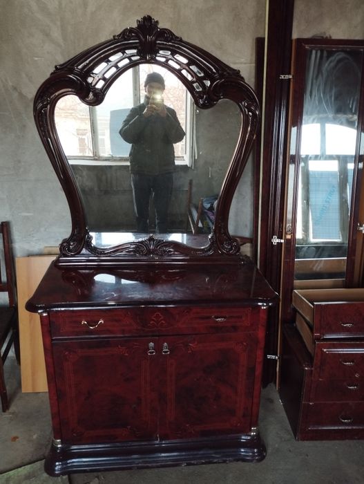 Mebellar sotiladi optom b/u