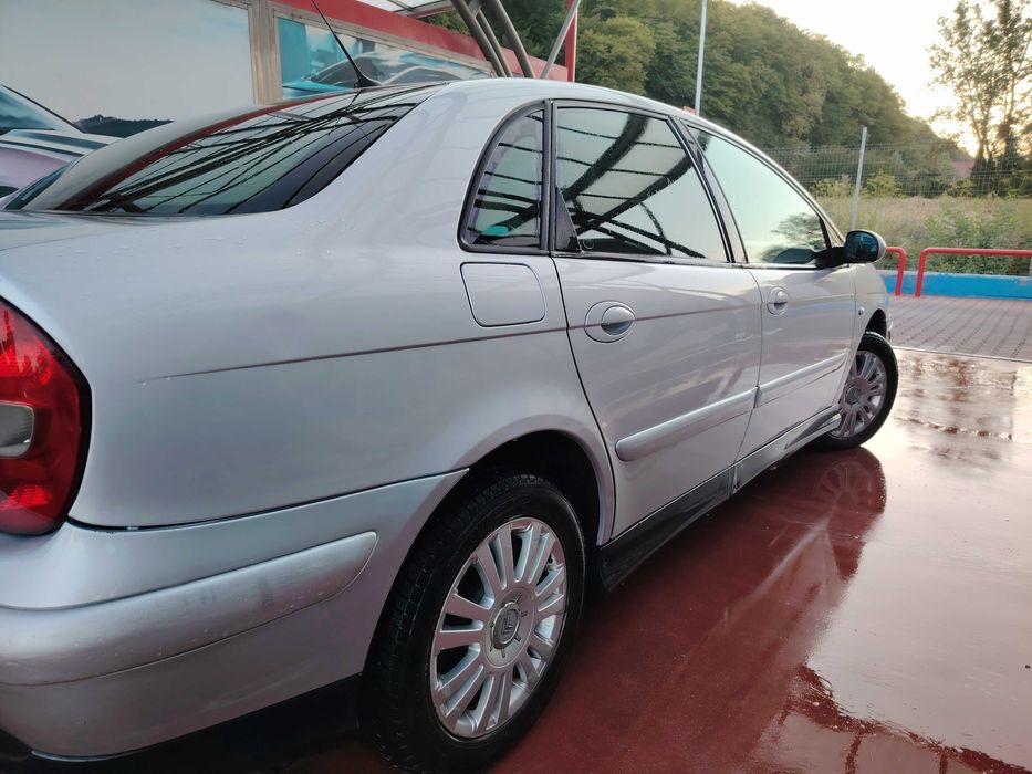 Vând Citroen C5/ 2004, HDI 1996. Mașina funcționează foarte bine, spațioasă, consum mic.