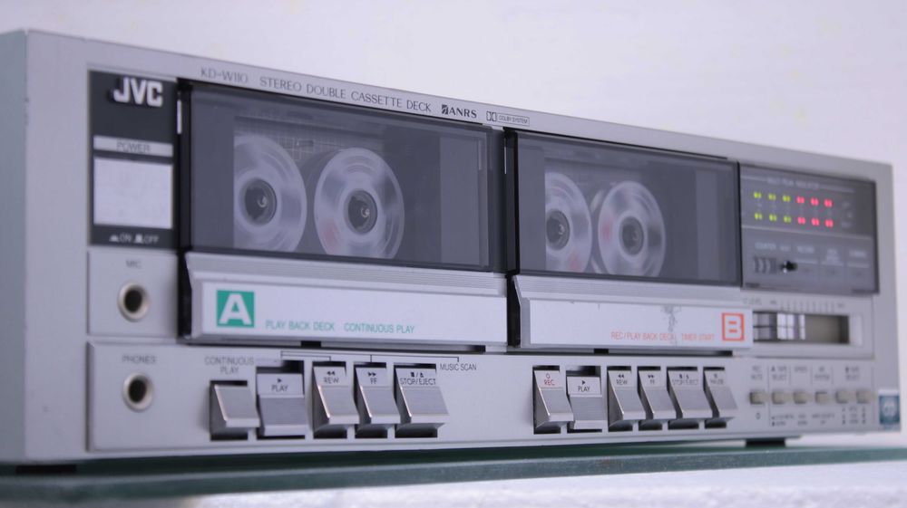 Dubludeck  Jvc KD-W110.