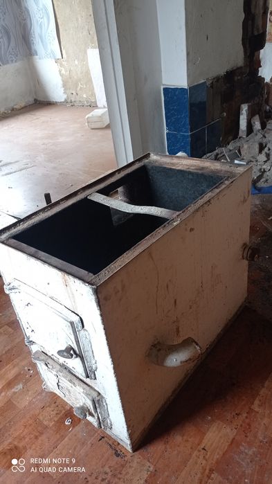 Продам печь выход с лева