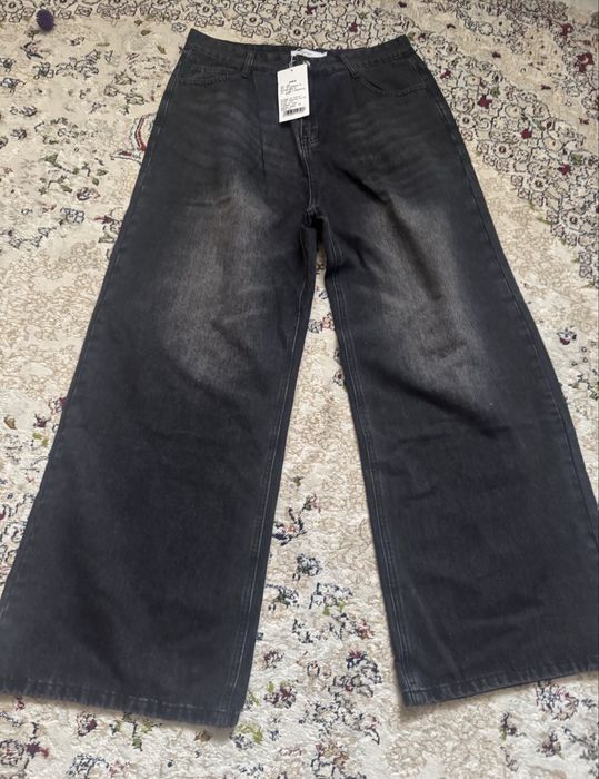 Продам вещи( обувь джинсы)