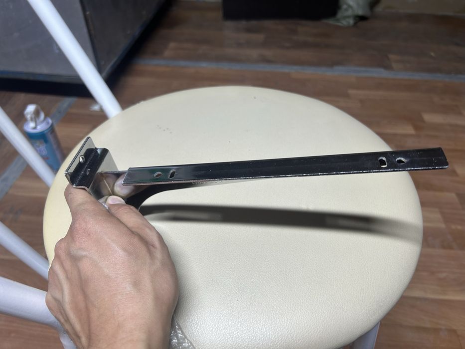 Крючок для одежды