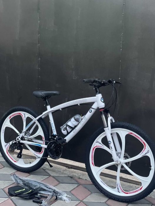 Велосипед, белый, BMW 108