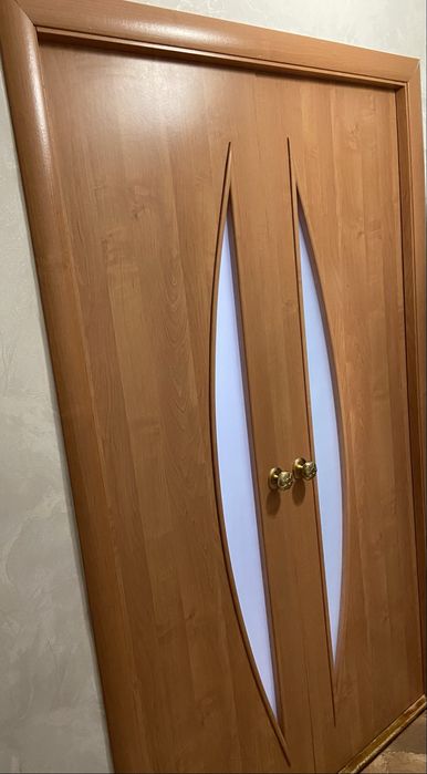 Продам межкомнатные двери б/у