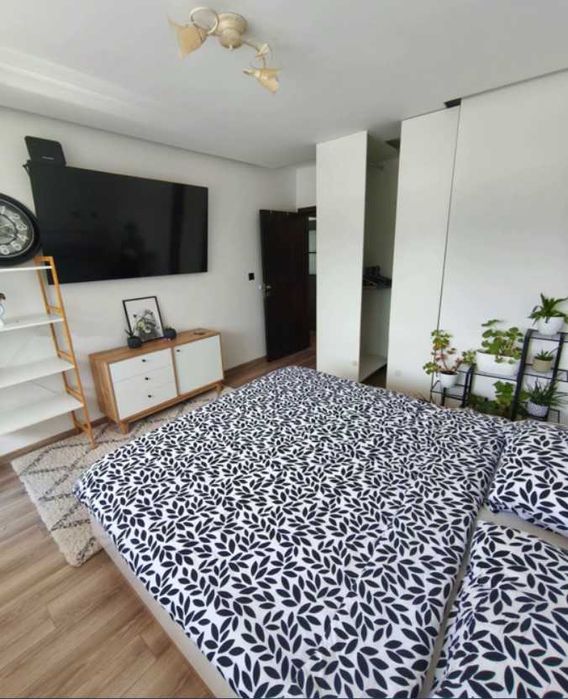 Дава се под наем Тристаен апартамент в София, Гео Милев - 87 кв.м за 946.56 € - Снимка #3