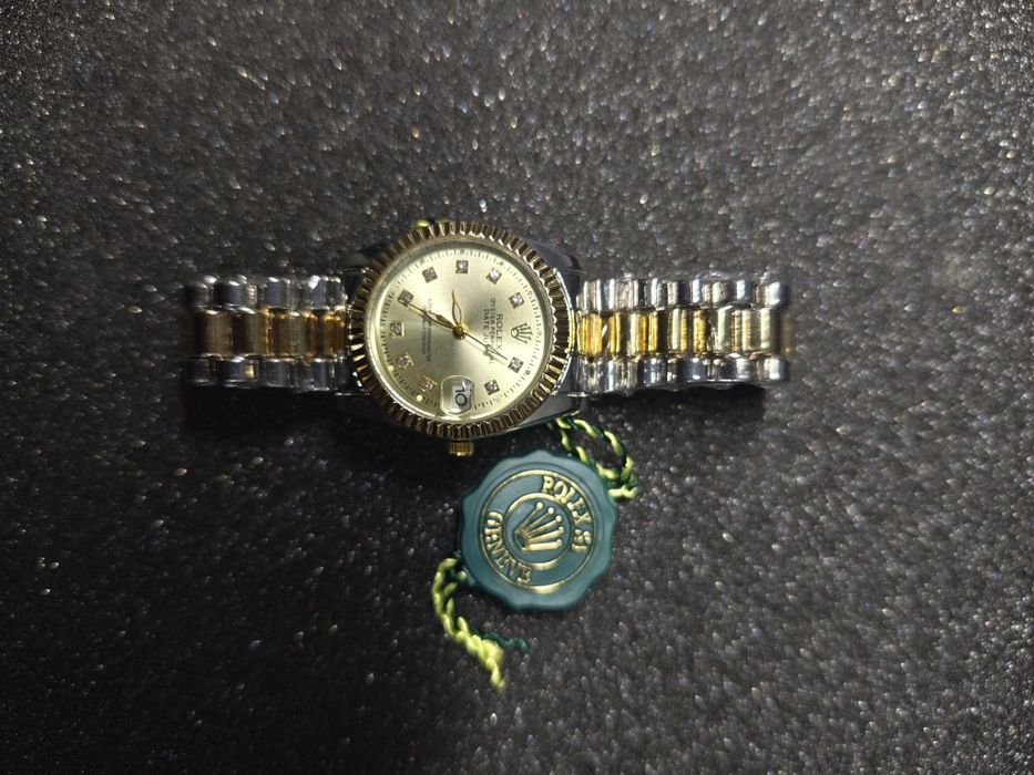 Женские часы новые