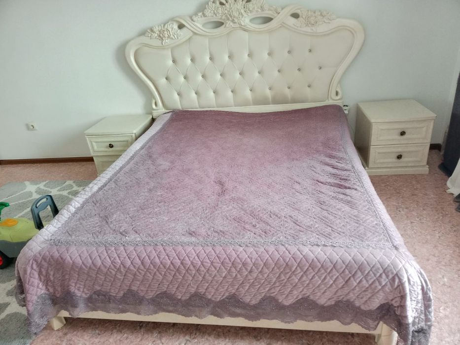 Спальный гарнитур