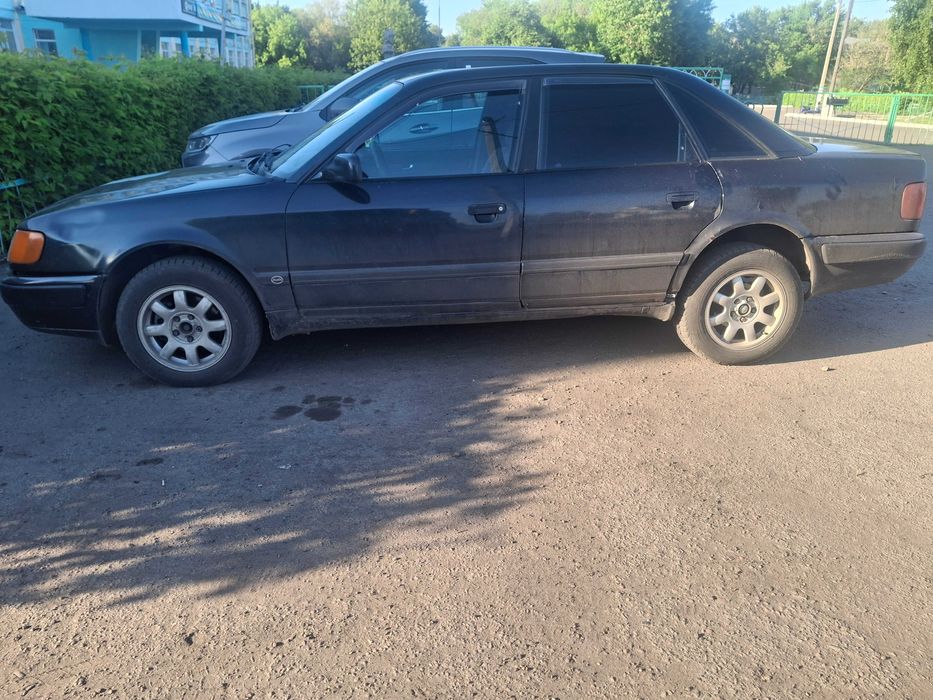 Продам ауди 100 2.3 с4