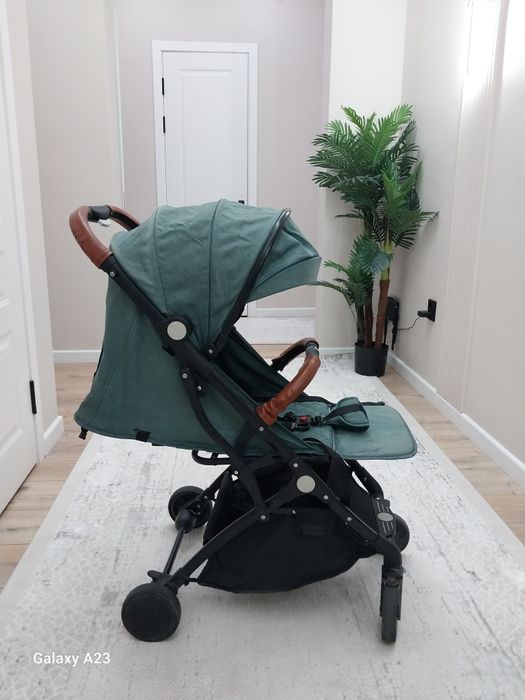 Продам коляска в хорошем состояние.