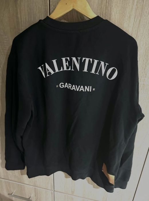 пуловер Benetton и блуза Valentino