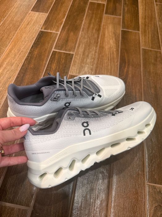 Нови On Cloudsurfer Max мъжки 42,5 – Ivory/Steel