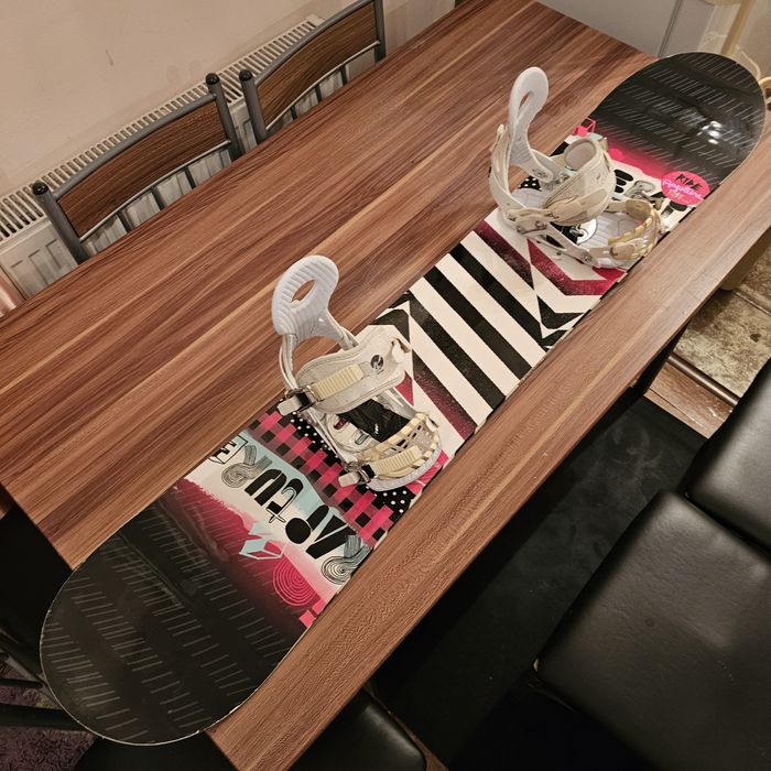 Placa Snowboard Ride Rapture 151 cu legaturi Ride M