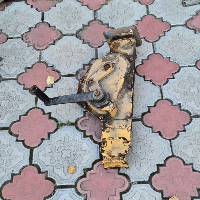 Продам реечный домкрат