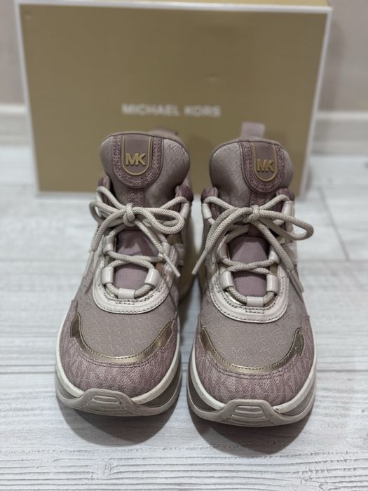 Дамски обувки Michael Kors Olympia