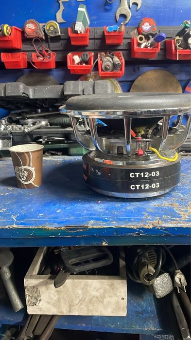 Продам сабвуфер.