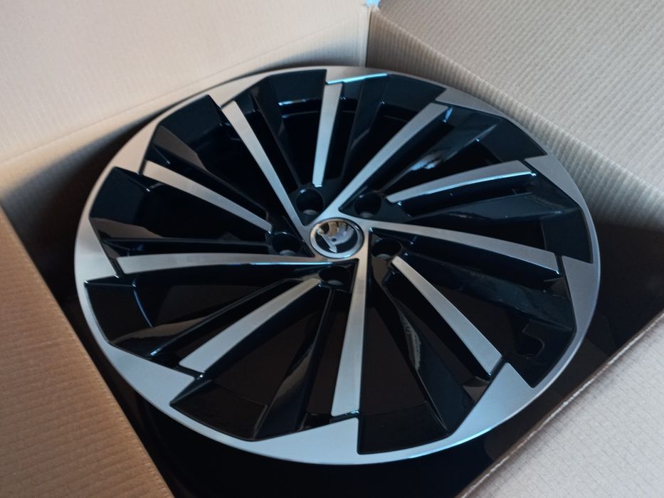 18"5×112 Skoda Seat Vw 8ж ет40 Чисто Нови Golf Passat Tiguan Touran Octavia Superb Leon Ateca