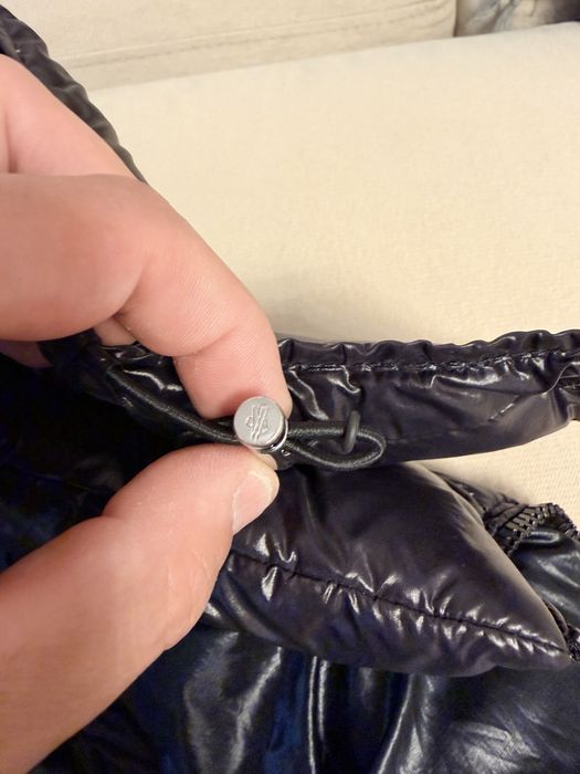 Geaca Moncler Maya - Marimea 3 - Negru lucios