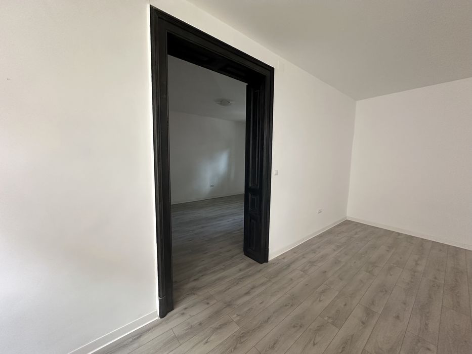 Inchiriez spatiu de birouri