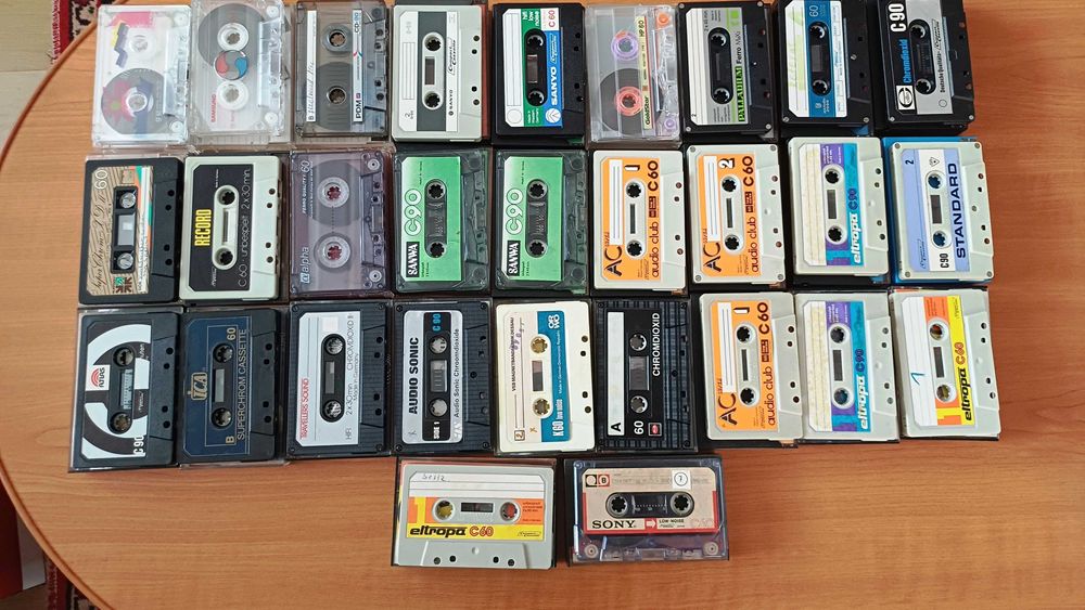 Casete audio de colectie, 27 bucati