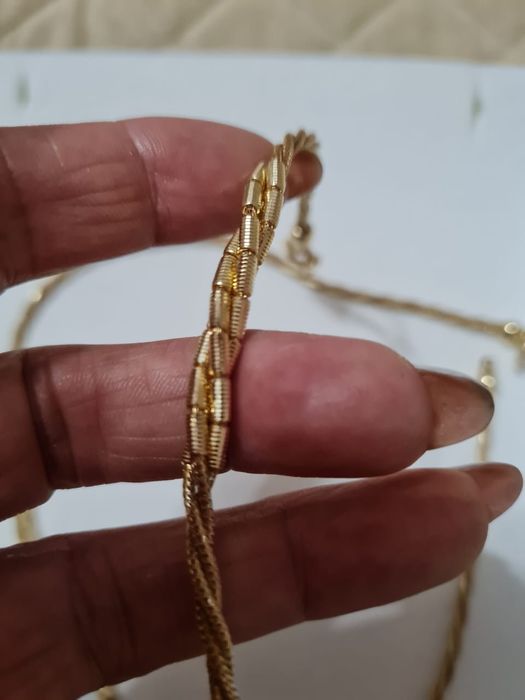 Продам золотой набор , колье и браслет.